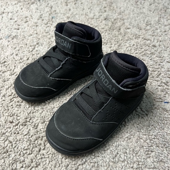 Jordan Other - Jordan nike black toddler size 8C sneakers